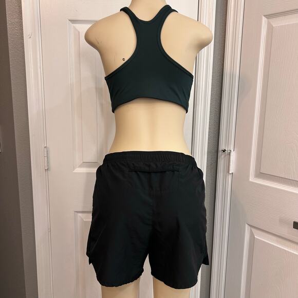 Nike Dri-Fit Women’s Sports Bra & Running Shorts Set Size L Black & Green - Picture 1 of 4